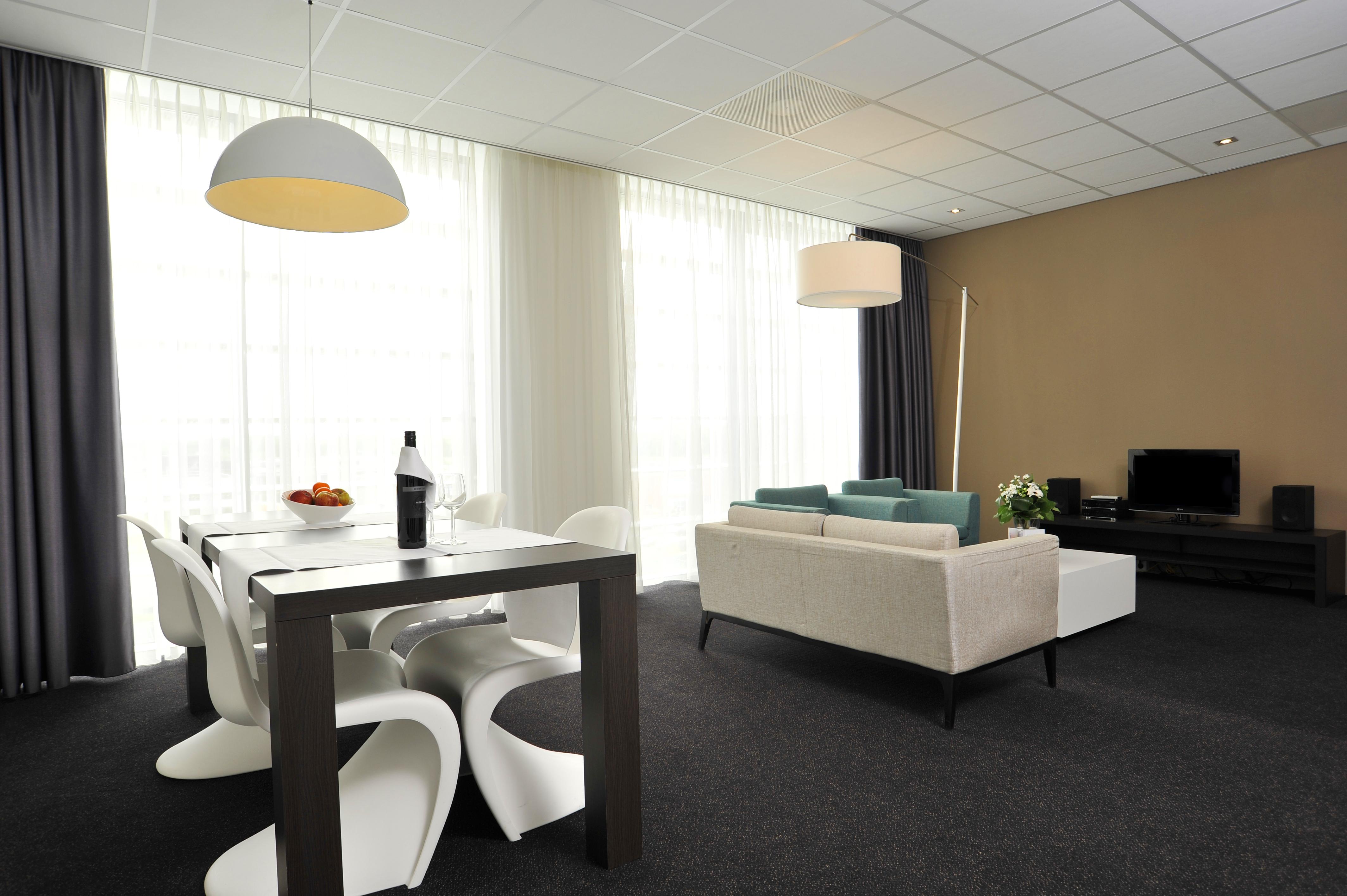 Fletcher Hotel-Restaurant Parkstad- Zuid Limburg Керкраде Екстериор снимка