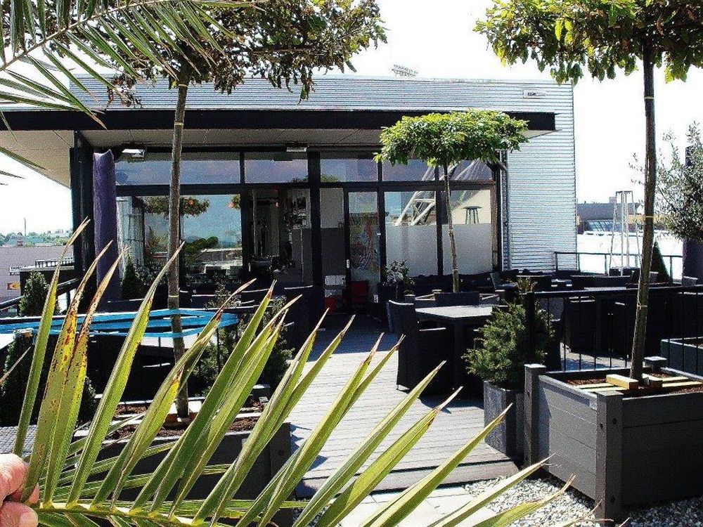 Fletcher Hotel-Restaurant Parkstad- Zuid Limburg Керкраде Екстериор снимка